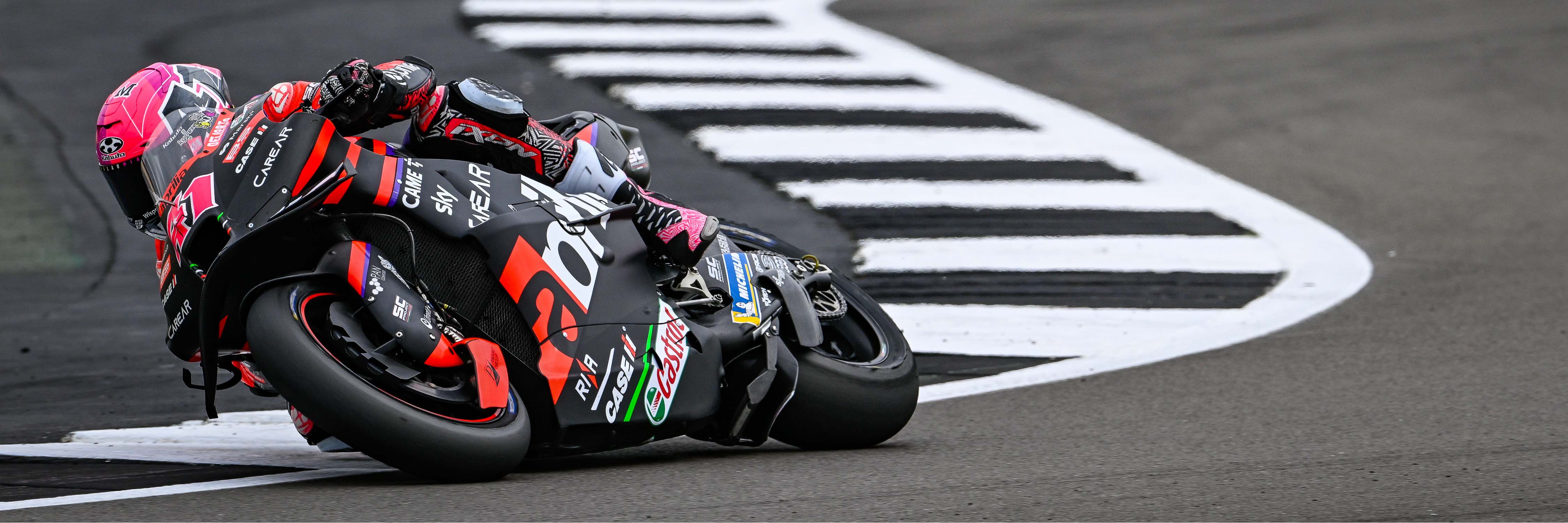 Aleix Espargaró en route to his British Grand Prix victory