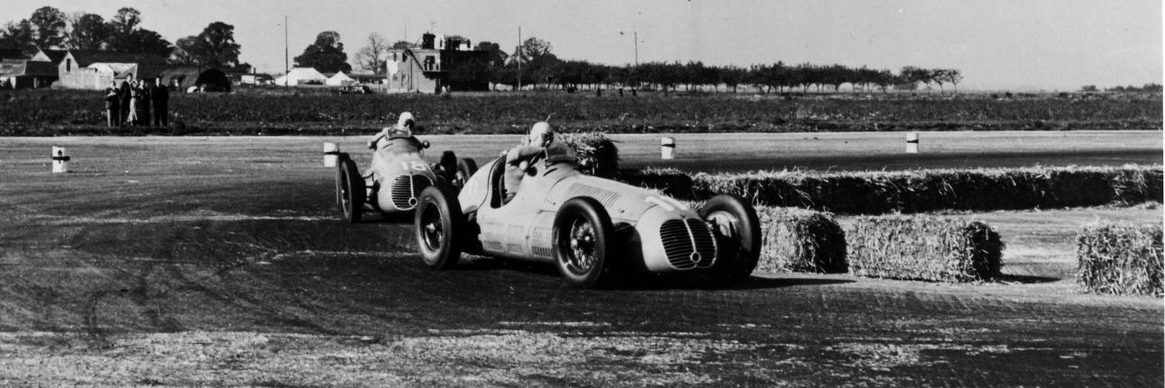 An image from the first major race at Silverstone 