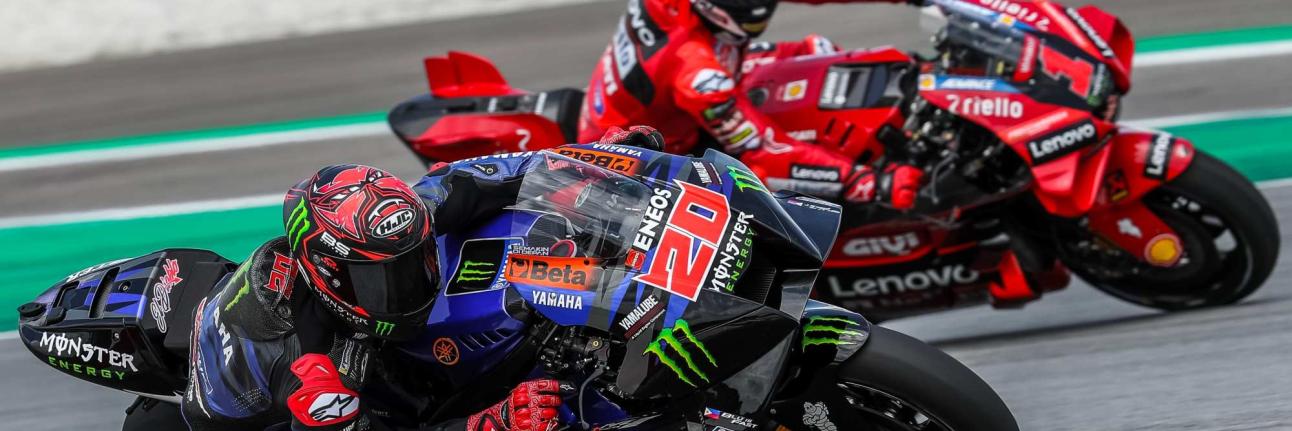 Fabio Quatararo and Pecco Bagnaia face off during testing sepang motogp 2023