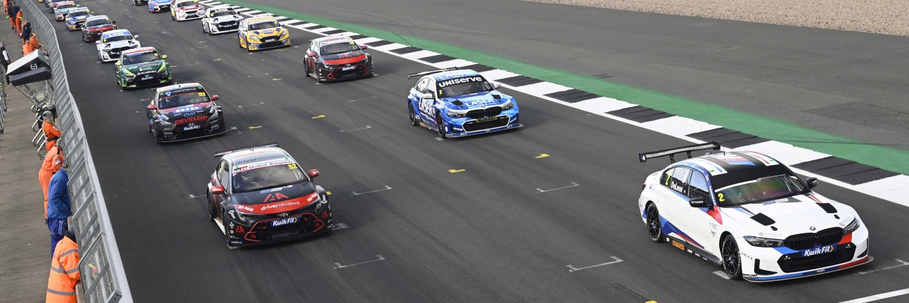 The BTCC grid at Silverstone
