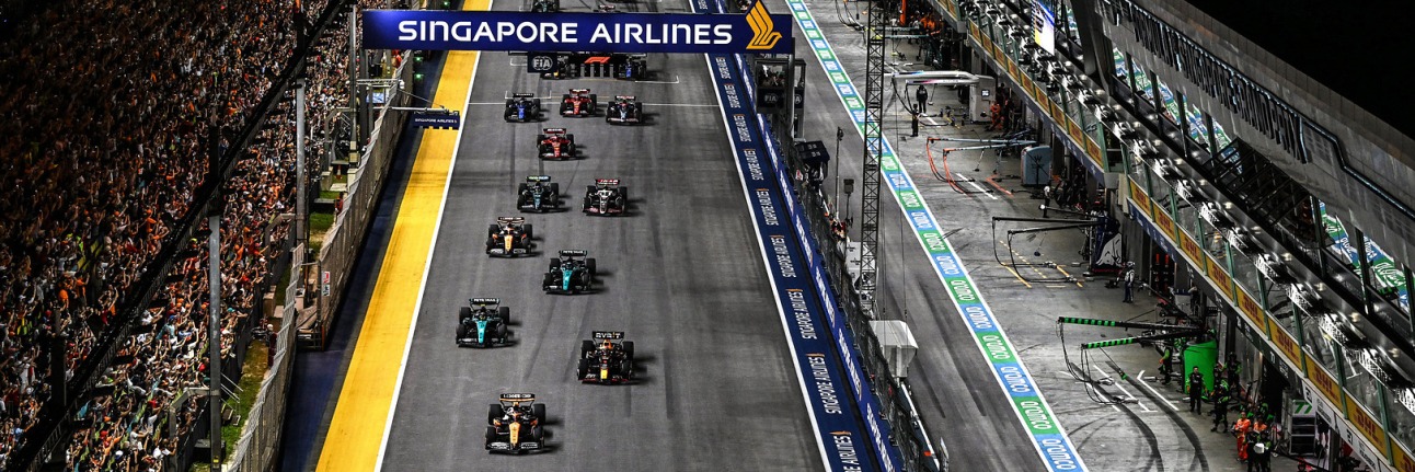The start of the Singapore Grand Prix