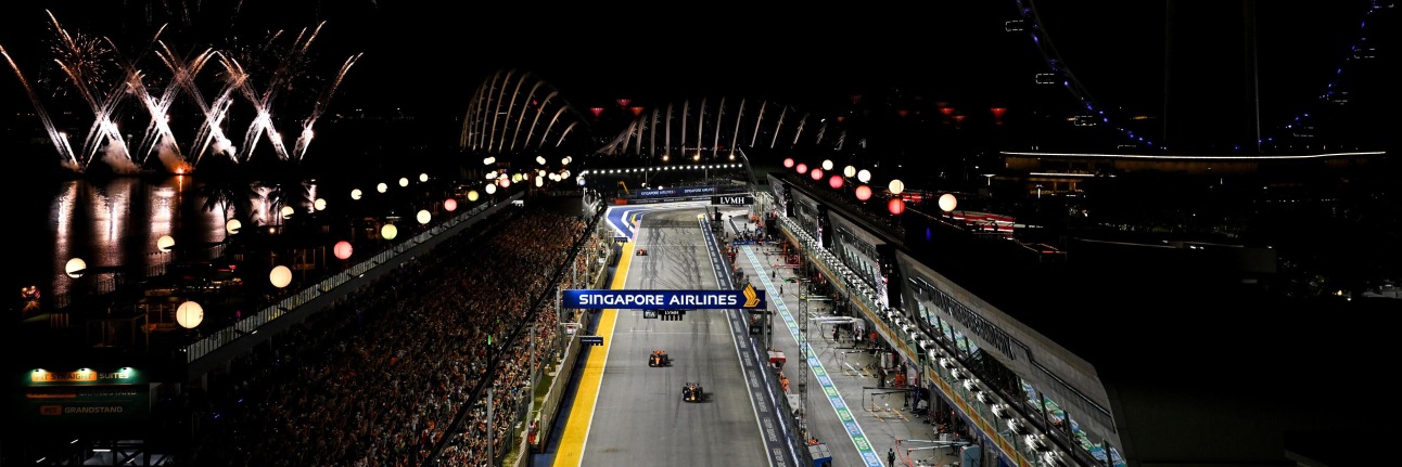The Singapore Grand Prix as the chequered flag waves