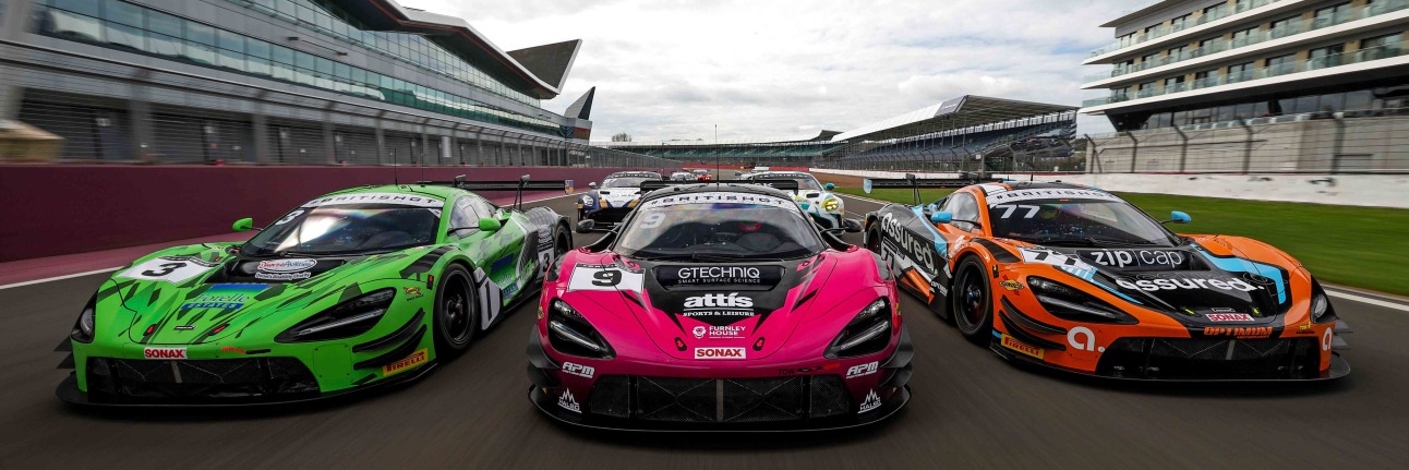 British GT cars ready to race the Silverstone 500