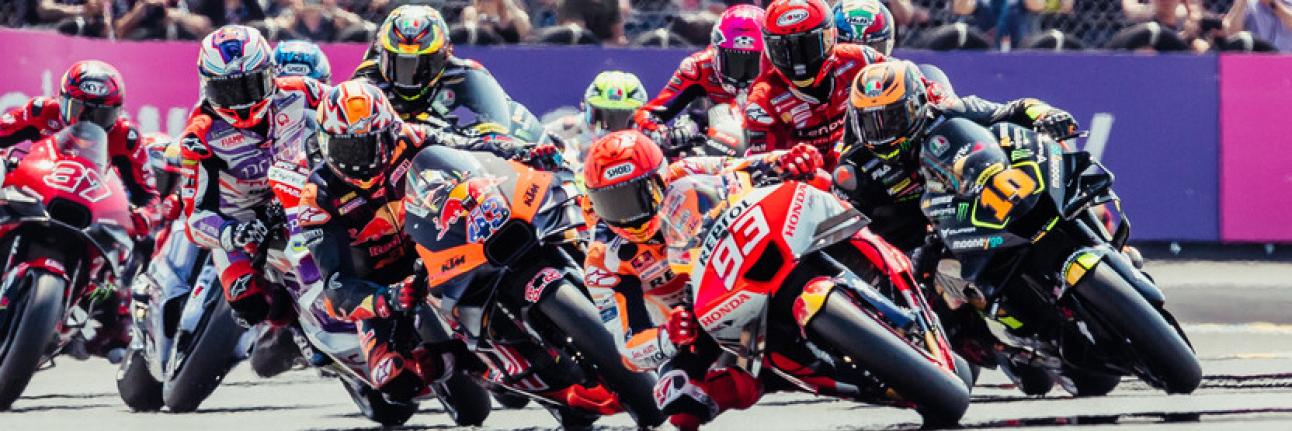 The start of the MotoGP race at Le Mans