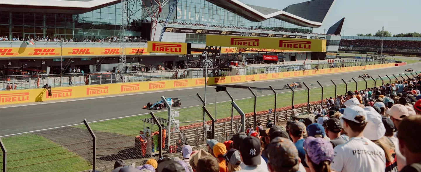 F1 fans watching the start of the F1 race