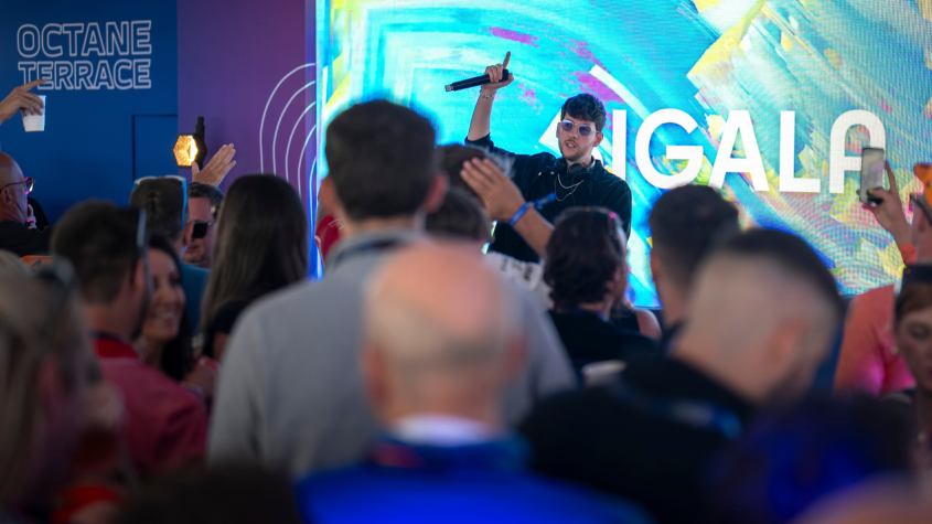 Hospitality Sprint Lounge