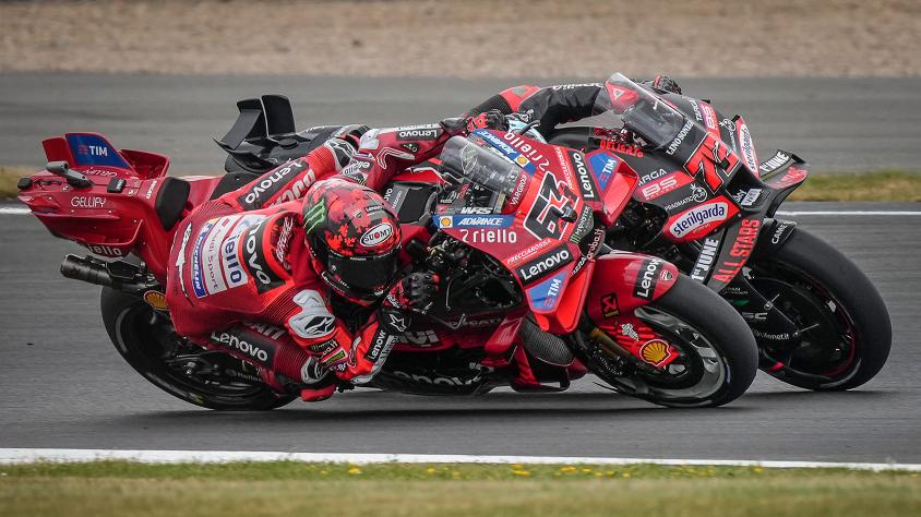 motogp-on-track-battles